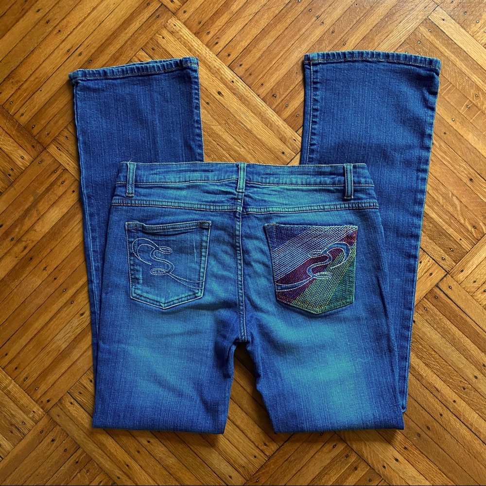 Shorty Bootcut Jeans w/ Embellished Rainbow Pocket